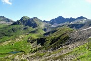 33 Laghi di porcile, piccolo (in basso), grande (sopra),Cima  Cadelle in alto a dx